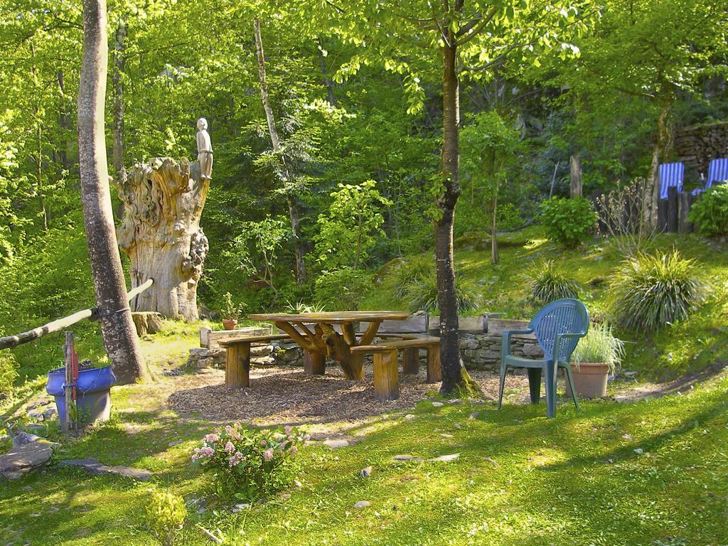 Baracca Backpacker Hostel Aurigeno Buitenkant foto